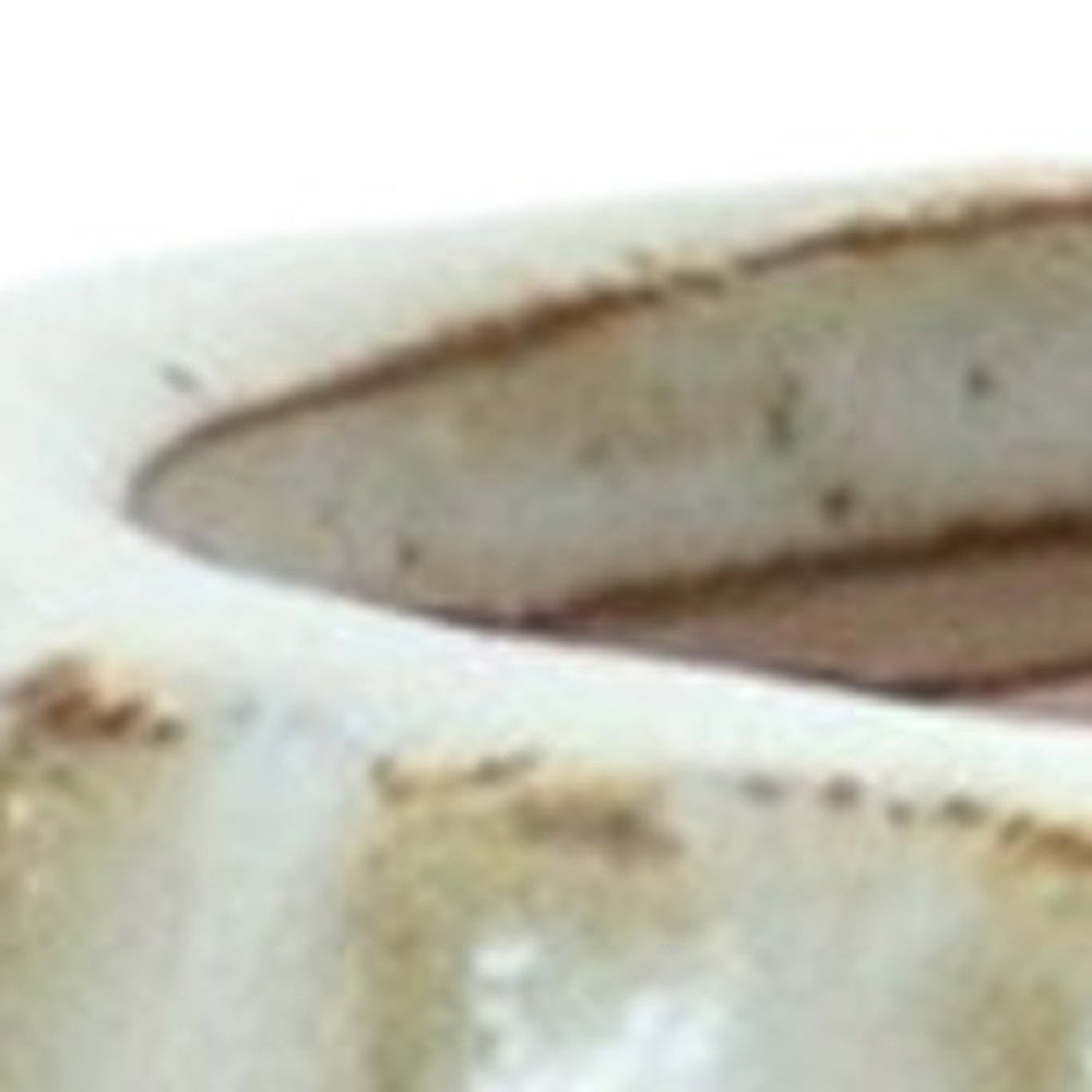 Ivory Ribbed Round Terracotta Table Vase