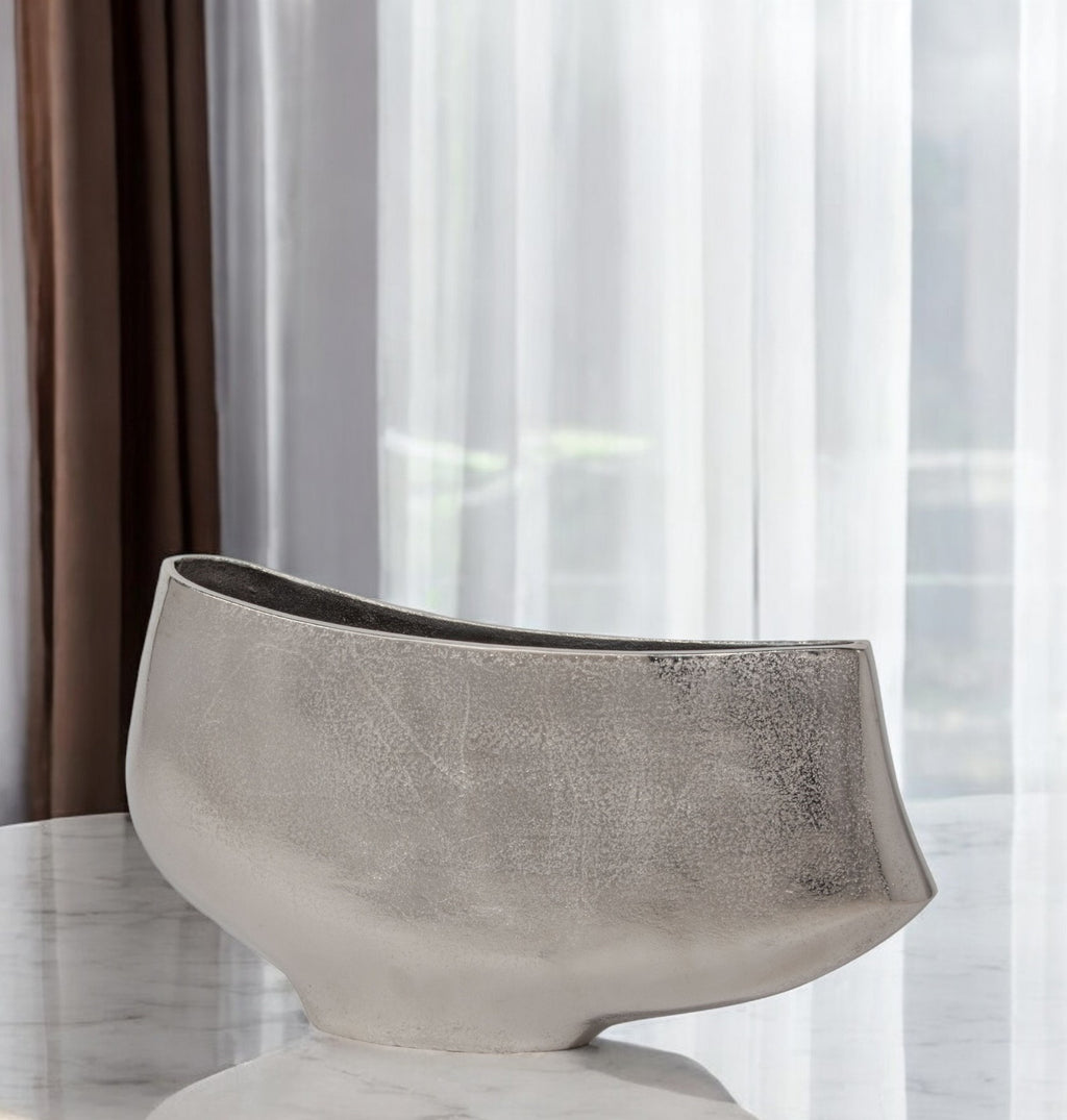Nickel Aluminum Vase Design
