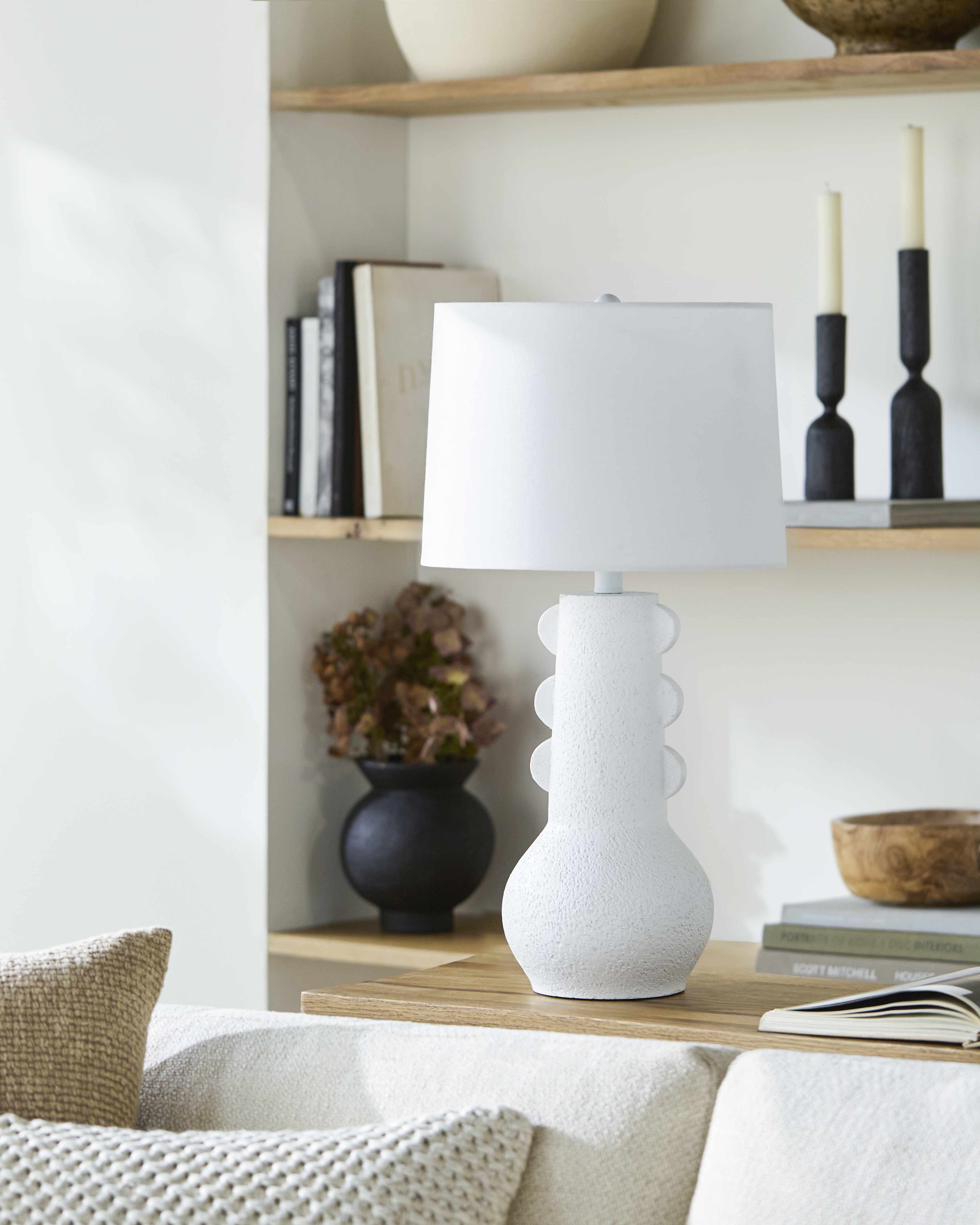 Tapachula White Table Lamp