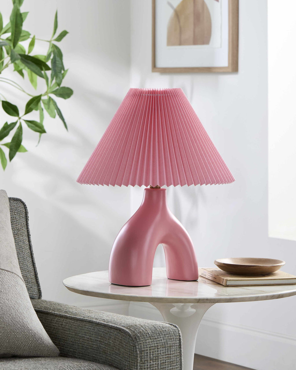 Vynohradiv Table Lamp